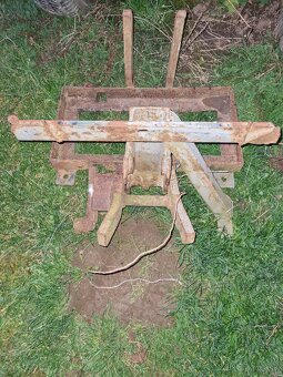 Predám prednú nápravu na malotraktor - 6