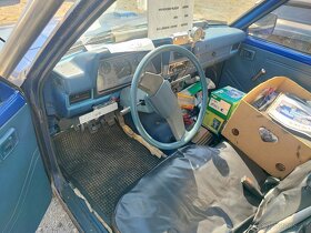 Pickup Datsun rv 1985 drevo plyn + benzin pohon s TP - 6