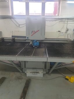 Vysekávací lis EUROMAC ZX 1250 - 6