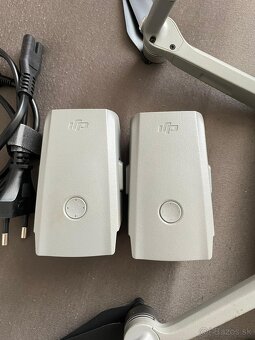 Dron DJI Air 2S Fly More Combo - 6
