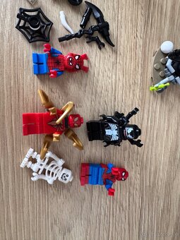 Lego Spiderman 76151- Venomosaurus - 6