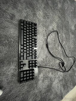 Klávesnica Logitech - 6