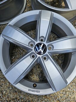 Prakticky nové, originálne disky VW - 5x112 r16 - 6