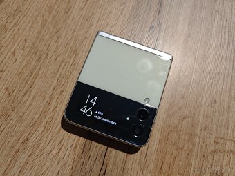 Samsung Galaxy Z Flip 3 128 GB Cream - 6