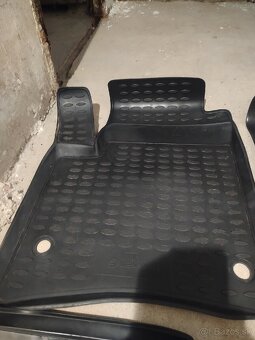 Gumené rohože do Touareg 7L. - 6