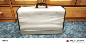 Predám kufríkový šijací stroj Veritas 8014/28 - 6