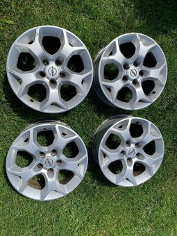 ELEKTRÓNY OPEL 5x106 ET37 6,5Jx16H2 - 6