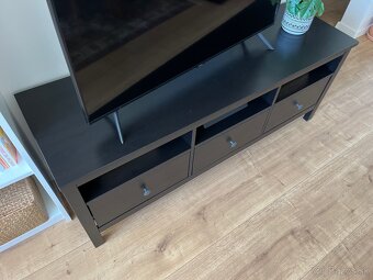 TV skrinka Hemnes IKEA - 6