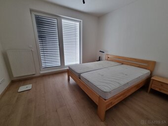 Predám moderne zariadený 3 izbový byt s veľkou terasou - 6