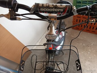 Predám elektrický Nitro scooter zo sedadlom - 6