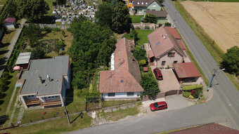 NA PREDAJ: Starší rodinný dom na pozemku 918 m² v Kráľovej p - 6