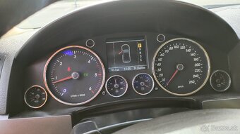 VW Touareg 3.0 TDi 165kW - 6