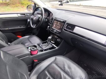 Vymením Volkswagen Touareg 3.0 tdi - 6
