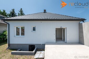Kompletne zrekonštruovaný rodinný dom v tichej lokalite Sečo - 6