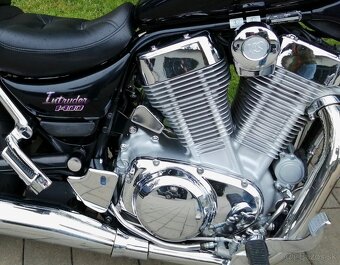 SUZUKI INTRUDER 1400 / TOP KRÁSNY originál stav - 6