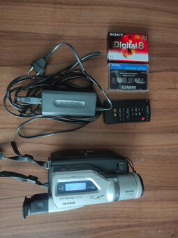 videokamera SonyDCR-TR8100E Digital 8 - 6