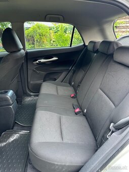 Toyota Auris 1.4 VVT-i, benzín, - 6