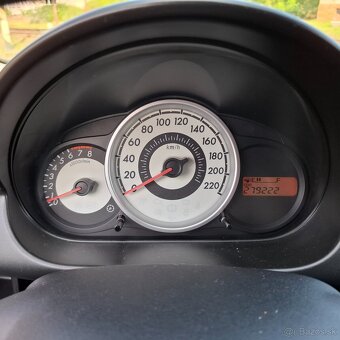Predam Mazda 2 1.3 benzín 63 kW - 6