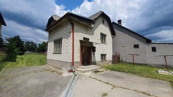 Rodinný dom s veľkým pozemkom v obci Važec - 6