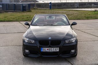 BMW 320i - 6