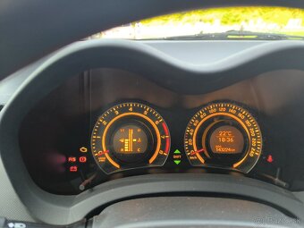 Toyota Auris 1.33B , 143tis. Km r.v.2010 - 6