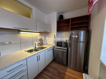 REZERVOVANE Priestranný 1-izbový byt na prenájom – Štefániko - 6