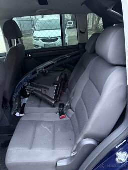 Vw Touran 1.9tdi BLS - 6