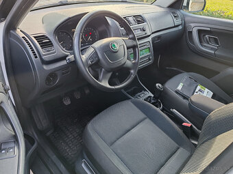 Predám Skoda fabia combi 1.2TSI Ambiente r.v 2012 facelif - 6