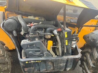 JCB Nakladač - 6