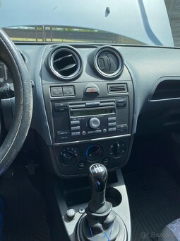 Ford fiesta 1.4 - 6