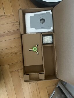 Roboticky vysavac iRobit Roomba i7 - 6