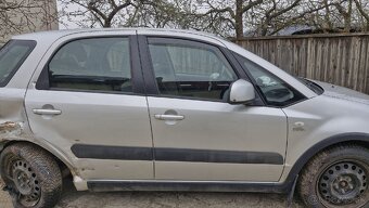 Predám na náhradné diely suzuki sx4 - 6