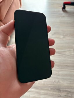 iPhone 13 128GB Midnight, 92% batéria - 6