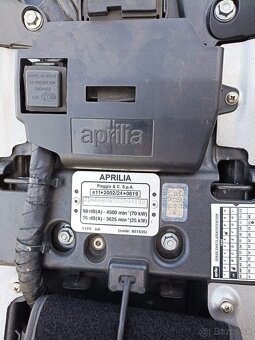 Aprilia Shiver SL 750 - 6