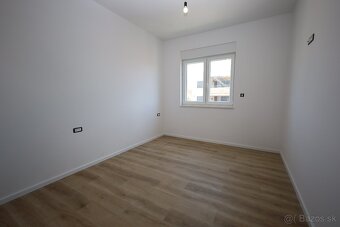 Apartmán Vodice s výhľadom 400m Plava plaža - 6