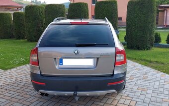 Škoda Octavia II. Combi Scout 2.0 TDI CR DPF 4x4 Facelift - 6