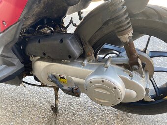 Skúter derbi 50cc - 6