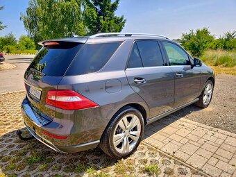Mercedes ML350 - 6