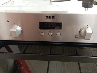 Vstavaná elektrická rúra Zanussi - 6