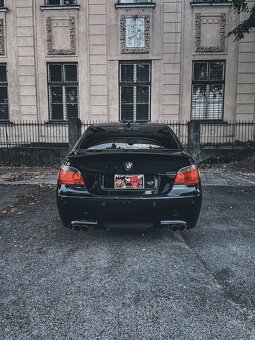 BMW E60 525i - M5 LOOK - 6