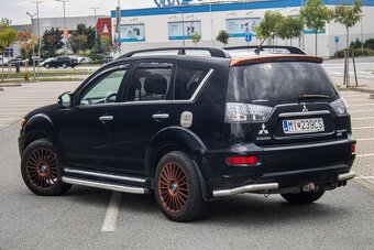 Mitsubishi Outlander 2.2 DI-D (177k) Intense Aj na splátky - 6