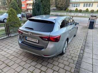 Toyota Avensis Combi 1.8i Valvematic - 6