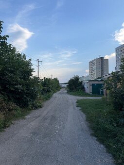 Garáž blízko centra mesta blízko Auparku Jantárová Košice - 6
