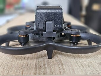 DJI Avata + 3x bateria + Integra + MControler2 + RControler2 - 6
