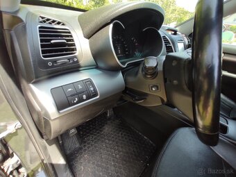 KIA SORENTO 2.2CRDi - 4x4 - 197KW - - 6