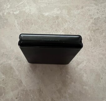 Samsung Galaxy Z Flip3 - 6