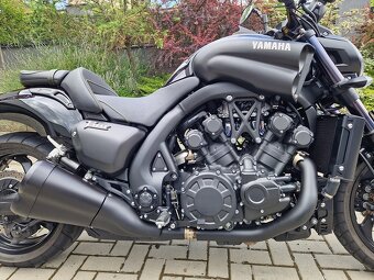 YAMAHA Vmax 1700 60th Anniversary, 50km za Ostravou - 6