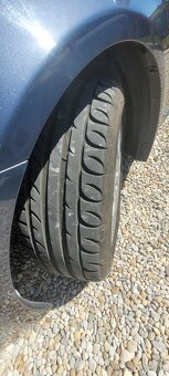 Toyota Avensis 2.0 D4D 93Kw M6 - 6