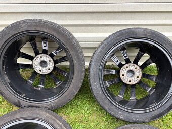 ORIGINAL Volkswagen Singapore R17 - 6
