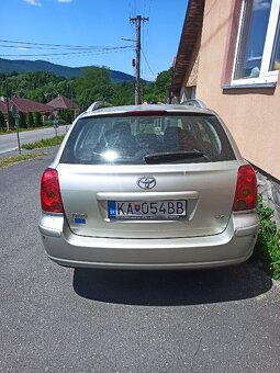 Toyota Avensis - 6